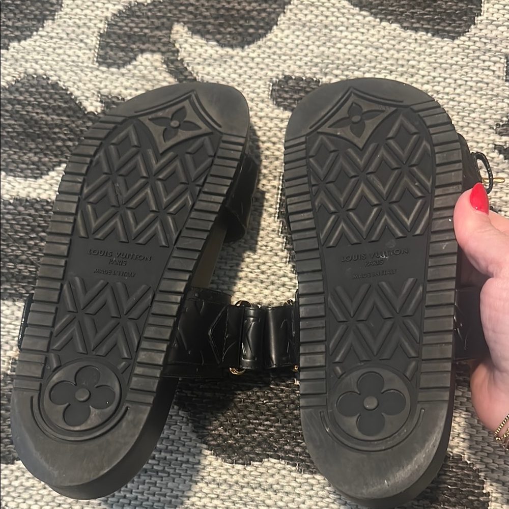 Louis Vuitton “Bom Dia” Black Sandals with Gold Details - Picture 13 of 16